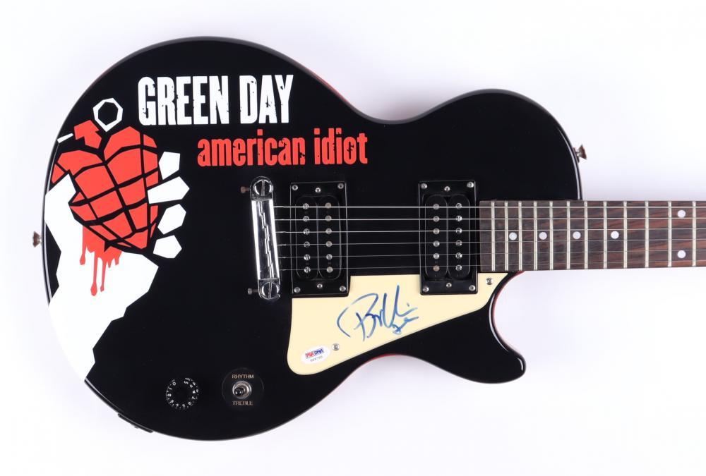 🎸 Green Day Signed Guitar – Authentic Autographs + COA – Rare Collector’s Item