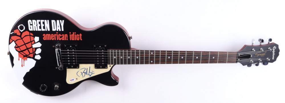 🎸 Green Day Signed Guitar – Authentic Autographs + COA – Rare Collector’s Item