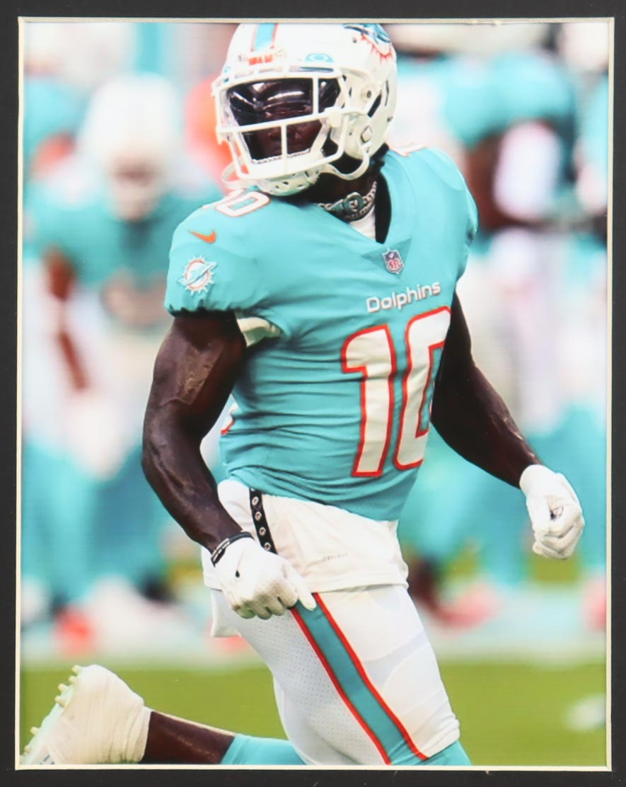 🏈 Tyreek Hill Signed Custom Framed Jersey Display – Beckett Certified Autograph – Premium NFL Collectible