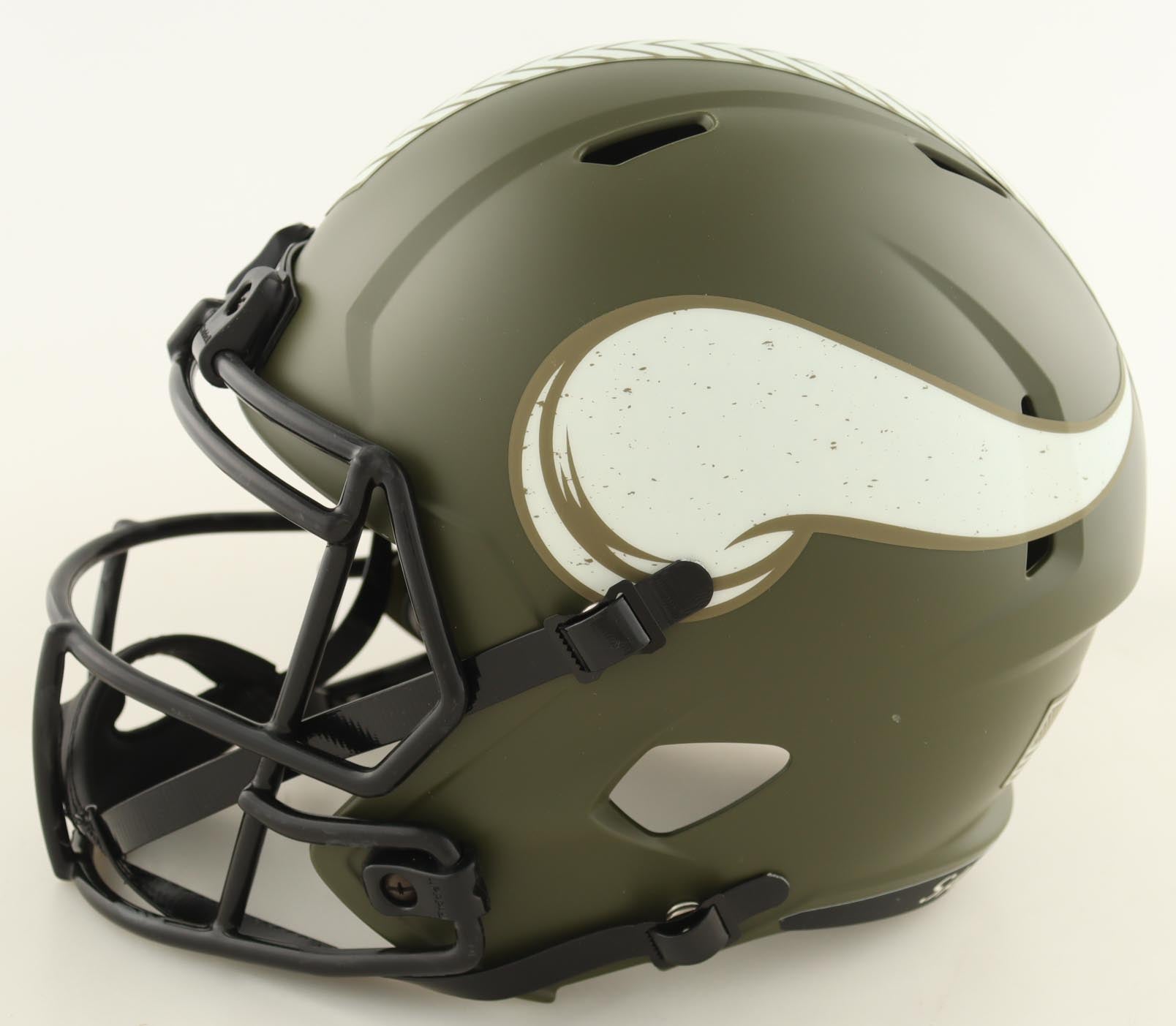 ⭐ Adrian Peterson Signed Memorabilia — A Piece of NFL Greatness